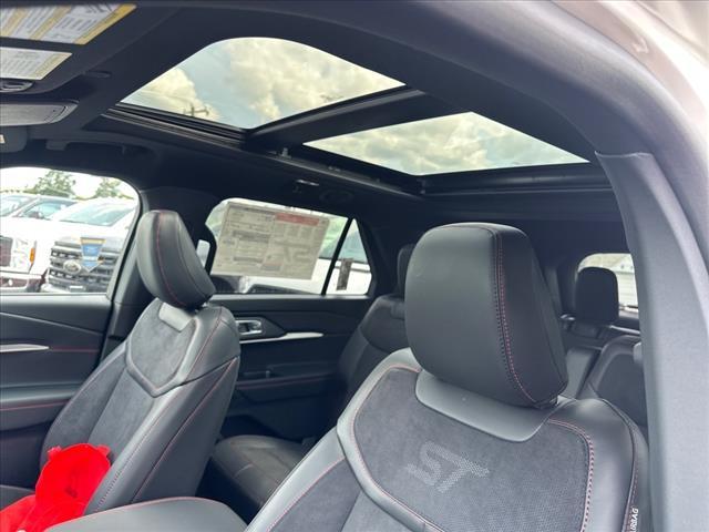 new 2025 Ford Explorer car, priced at $59,568