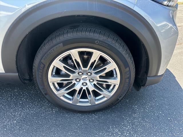 new 2025 Ford Explorer car, priced at $44,701