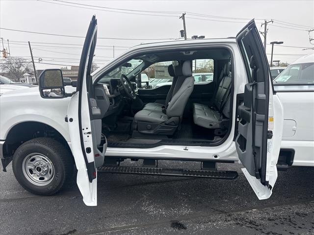 new 2025 Ford F-250 car, priced at $50,693