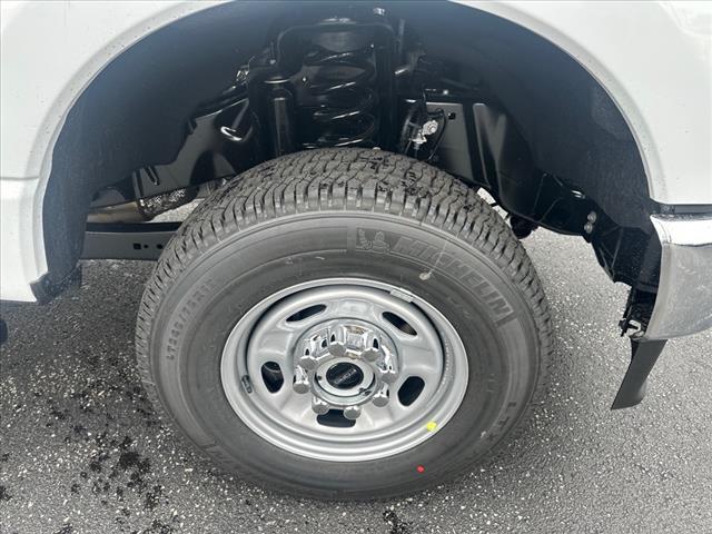 new 2025 Ford F-250 car, priced at $50,693