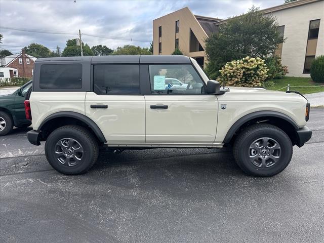 new 2025 Ford Bronco car, priced at $46,924