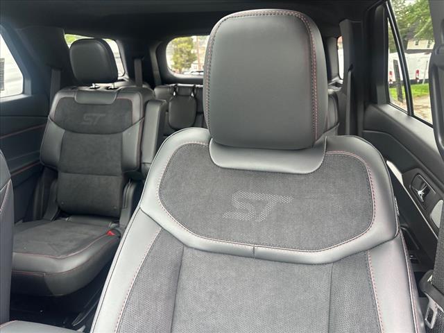 new 2025 Ford Explorer car, priced at $59,319
