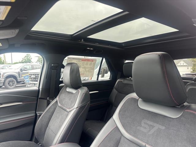 new 2025 Ford Explorer car, priced at $59,319