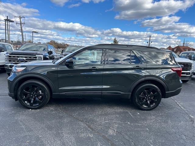 used 2022 Ford Explorer car, priced at $34,995