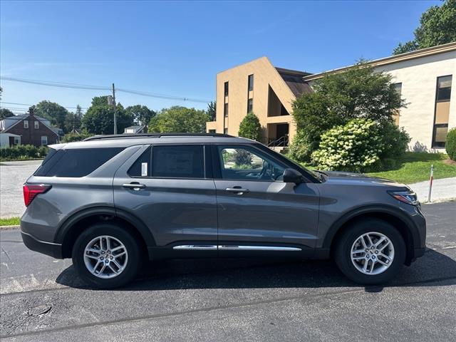 new 2025 Ford Explorer car, priced at $40,340