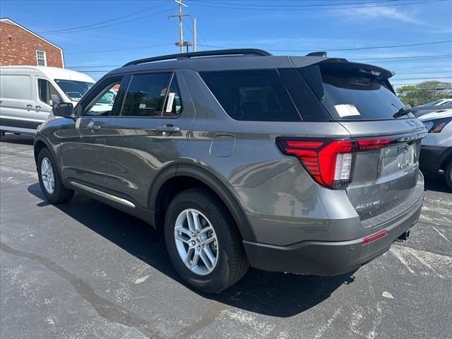 new 2025 Ford Explorer car, priced at $40,340
