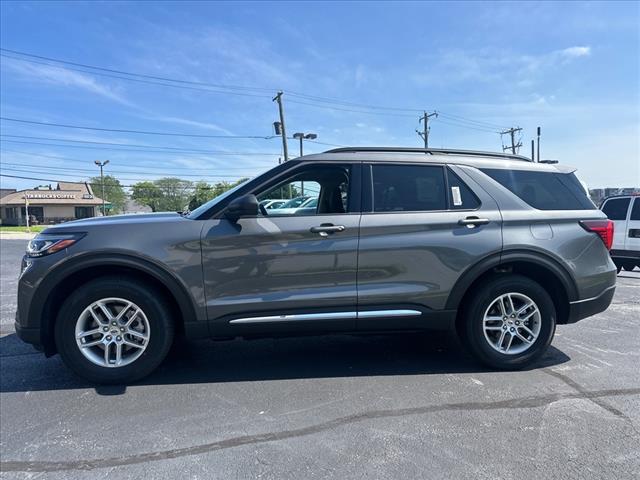 new 2025 Ford Explorer car, priced at $40,340