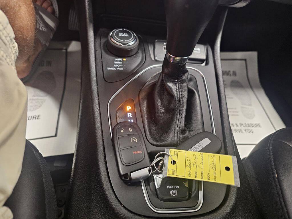 used 2021 Jeep Cherokee car, priced at $16,995