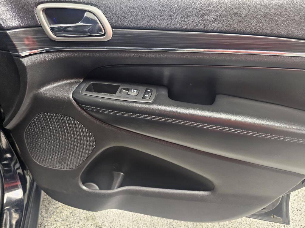 used 2019 Jeep Grand Cherokee car, priced at $19,995