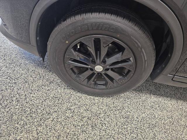 used 2015 Nissan Rogue car, priced at $14,995