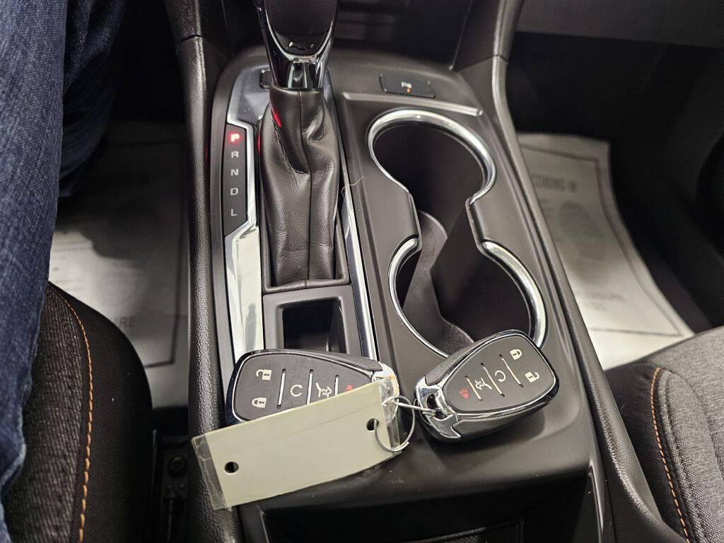 used 2023 Chevrolet Equinox car, priced at $22,995