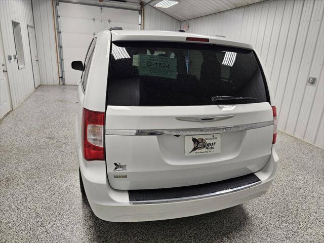 used 2014 Chrysler Town & Country car, priced at $7,995