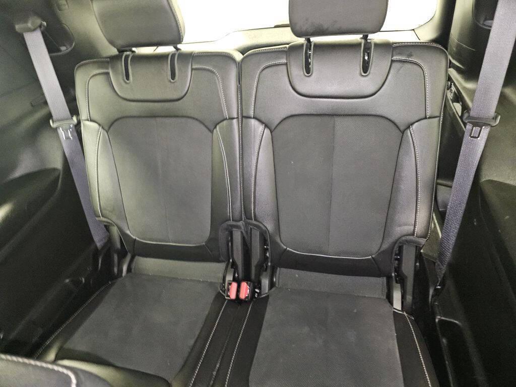 used 2024 Jeep Grand Cherokee L car, priced at $26,995