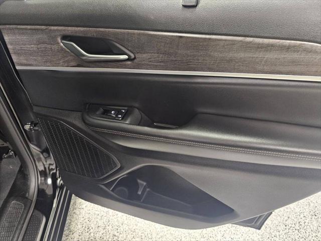 used 2024 Jeep Grand Cherokee L car, priced at $37,995