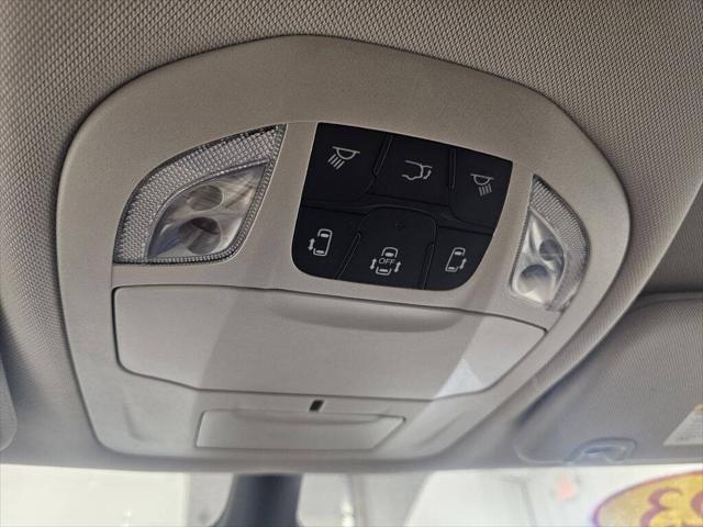 used 2023 Chrysler Pacifica car, priced at $23,995