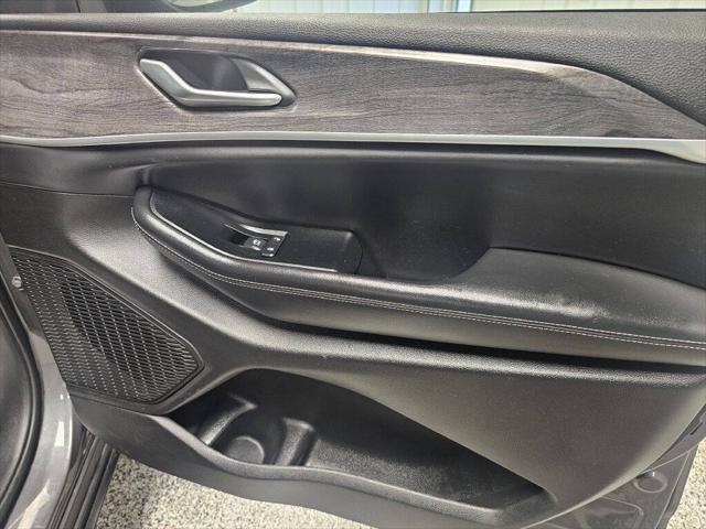 used 2024 Jeep Grand Cherokee L car, priced at $37,995