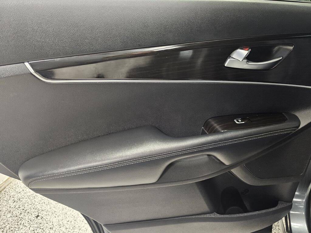 used 2020 Kia Sorento car, priced at $16,995