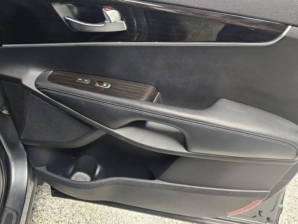 used 2020 Kia Sorento car, priced at $16,995