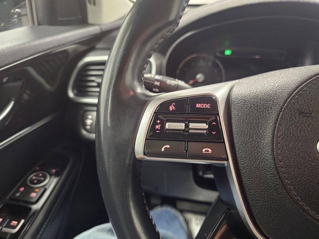 used 2020 Kia Sorento car, priced at $16,995