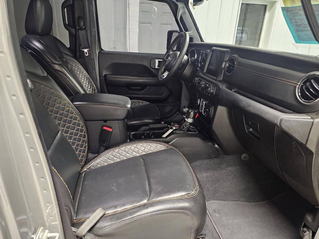 used 2023 Jeep Gladiator car, priced at $36,995