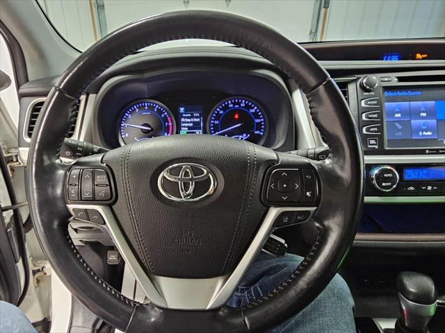 used 2019 Toyota Highlander car, priced at $29,995