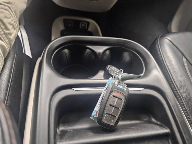 used 2019 Chrysler Pacifica car, priced at $15,995