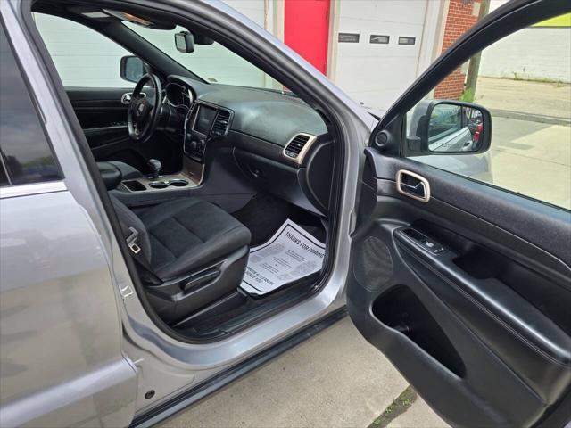 used 2015 Jeep Grand Cherokee car, priced at $14,500