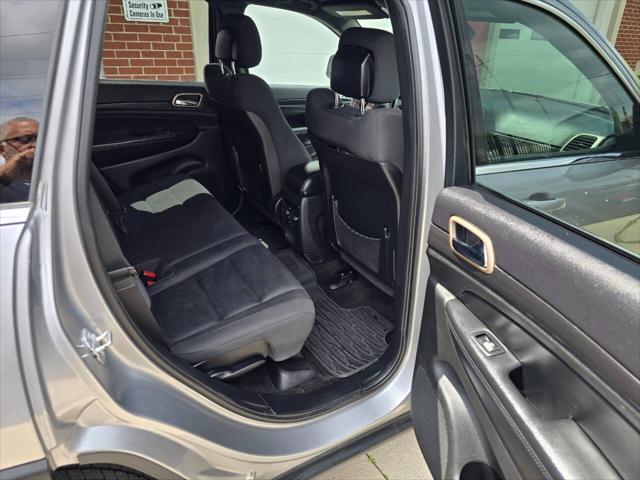used 2015 Jeep Grand Cherokee car, priced at $14,500