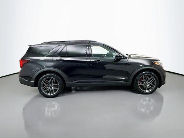 new 2025 Ford Explorer car, priced at $55,330