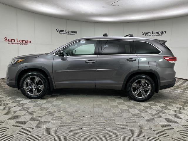 used 2018 Toyota Highlander car, priced at $26,565