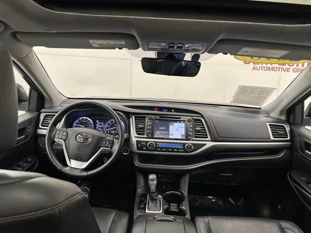 used 2018 Toyota Highlander car, priced at $26,565