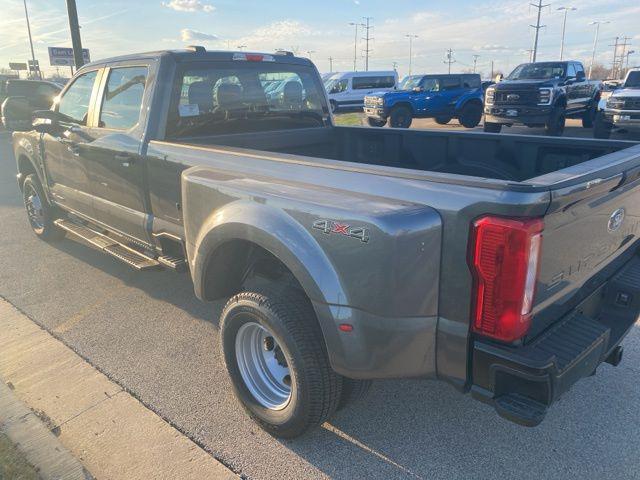 new 2025 Ford F-350 car, priced at $66,095