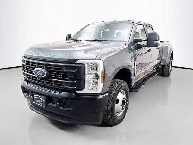 new 2025 Ford F-350 car, priced at $65,095