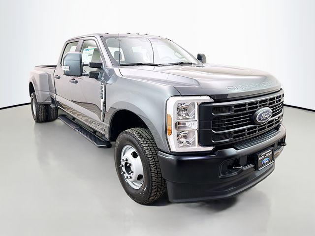 new 2025 Ford F-350 car, priced at $65,095