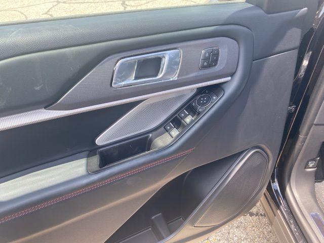 new 2025 Ford Explorer car, priced at $61,860
