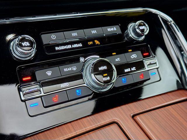 used 2023 Lincoln Navigator car, priced at $61,900