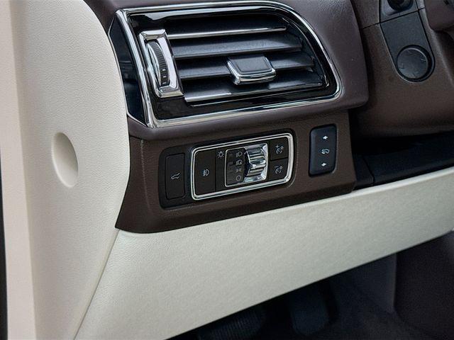 used 2024 Lincoln Navigator car, priced at $79,900
