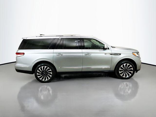 used 2024 Lincoln Navigator car, priced at $79,900