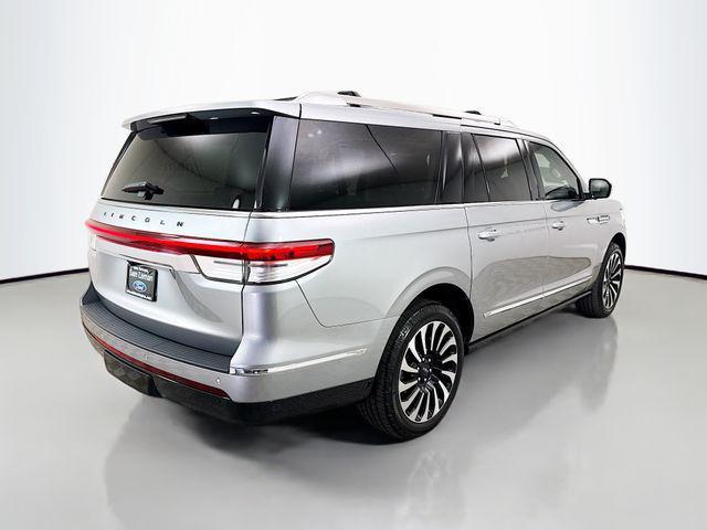 used 2024 Lincoln Navigator car, priced at $79,900