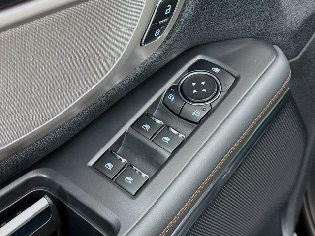 new 2025 Ford Expedition car, priced at $65,995