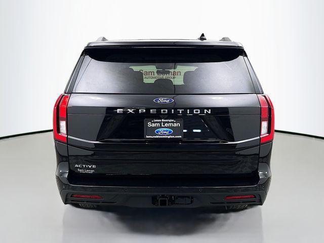 new 2025 Ford Expedition car, priced at $65,995