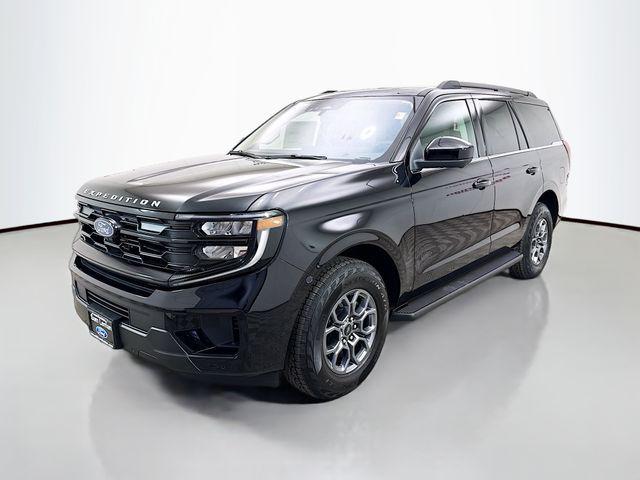 new 2025 Ford Expedition car, priced at $65,995