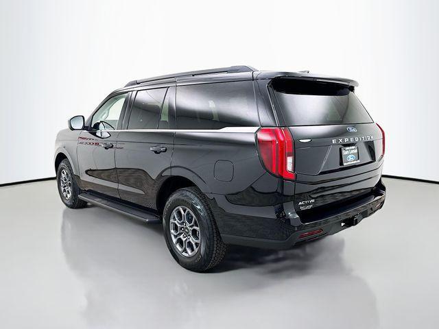 new 2025 Ford Expedition car, priced at $65,995