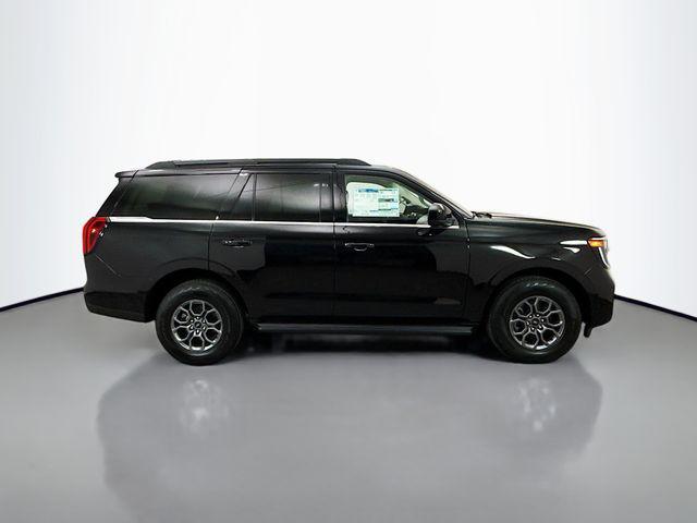new 2025 Ford Expedition car, priced at $65,995