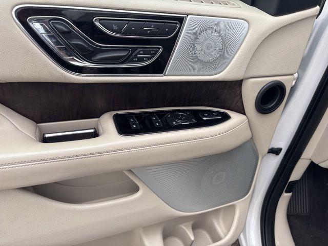 used 2019 Lincoln Navigator car, priced at $39,000