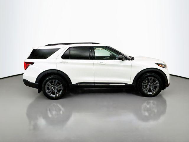 new 2025 Ford Explorer car, priced at $50,985