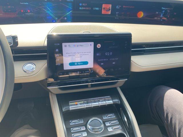 used 2024 Lincoln Nautilus car, priced at $48,900
