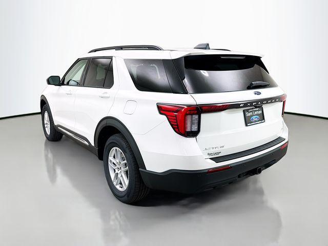 new 2025 Ford Explorer car, priced at $40,575