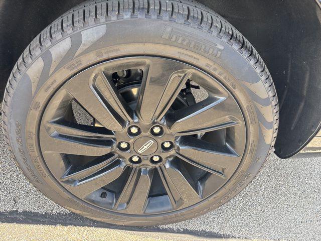 used 2024 Lincoln Navigator car, priced at $82,990
