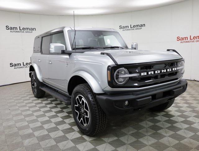 new 2024 Ford Bronco car, priced at $50,398